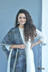 Malavika Nair New Stills